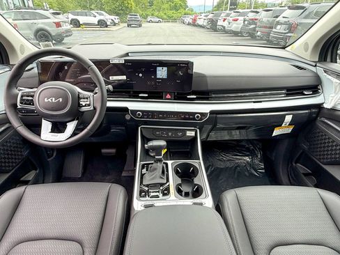 New 2026 Kia Carnival SX Prestige FWD image 32