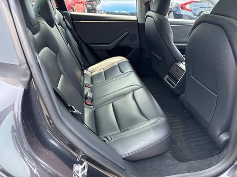 Used 2025 Tesla Model 3 Long Range RWD image 8