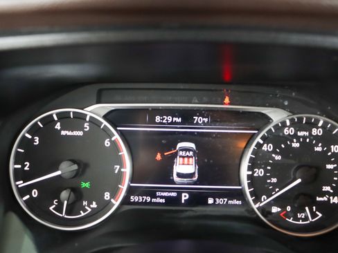 Used 2023 Nissan Rogue SV FWD image 15