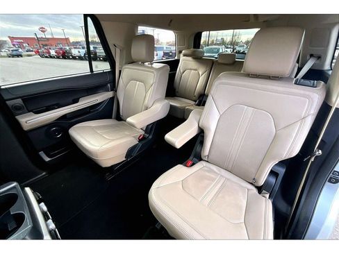 Used 2024 Ford Expedition Limited image 28