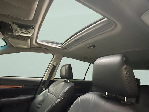 Used 2013 Subaru Outback 2.5i Limited w/ Moonroof Pkg image 10