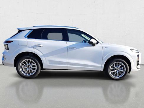 New 2026 Audi Q3 quattro 2.0T AWD/4WD image 4