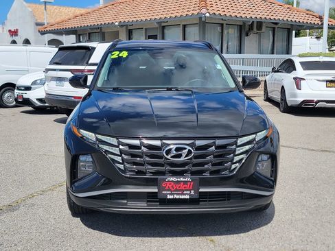 Used 2024 Hyundai Tucson SEL FWD image 2