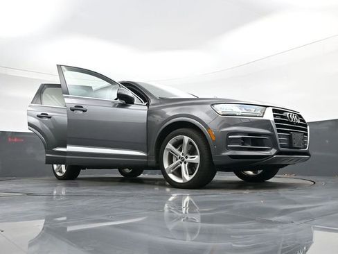 Used 2019 Audi Q7 3.0T Prestige image 43