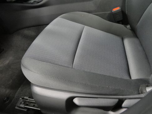 Certified 2025 Toyota Prius LE image 21