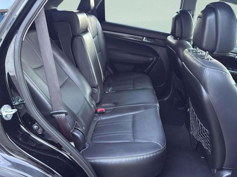 Used 2013 Kia Sorento EX image 30