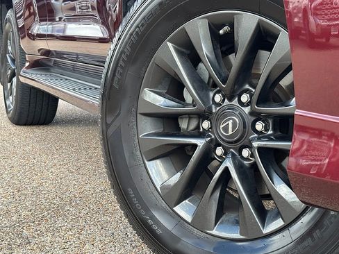 Used 2020 Lexus GX 460 Premium AWD/4WD image 2