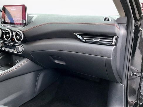 Used 2022 Nissan Sentra SR w/ Trunk Package image 24