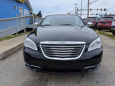 Used 2011 Chrysler 200 Limited FWD image 20