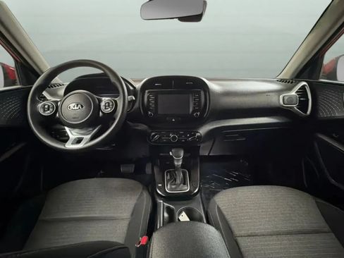 Used 2020 Kia Soul S FWD image 9