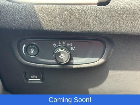 Used 2024 GMC Terrain SLE FWD image 20