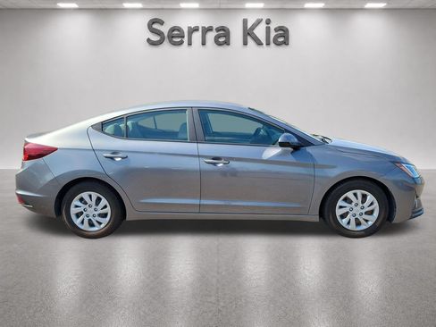 Used 2019 Hyundai Elantra SE FWD image 6