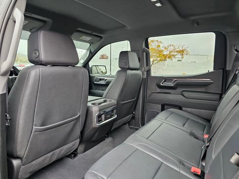 Used 2024 Chevrolet Silverado 1500 LTZ image 12