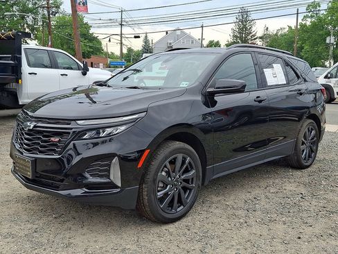 Certified 2024 Chevrolet Equinox RS AWD/4WD image 3