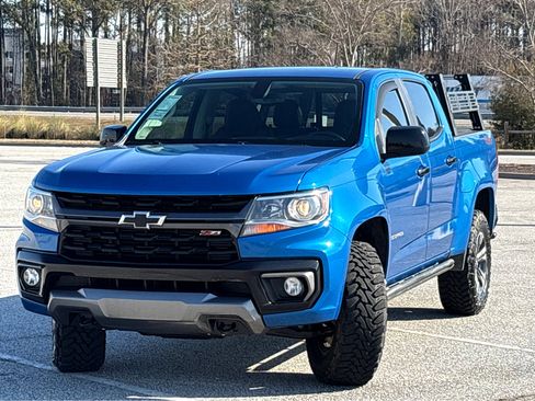 Used 2022 Chevrolet Colorado Z71 image 3