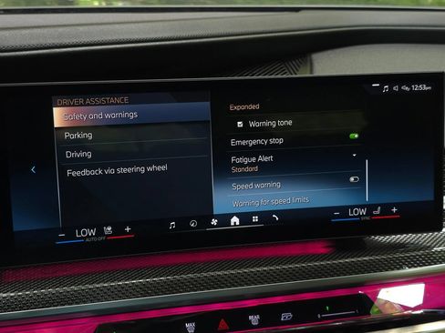 Used 2023 BMW i7 xDrive60 AWD/4WD image 56