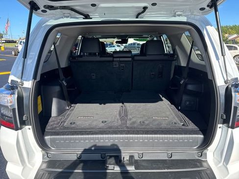 Used 2024 Toyota 4Runner SR5 Premium image 23