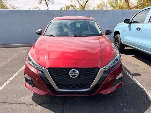Used 2020 Nissan Altima 2.5 SR FWD image 3