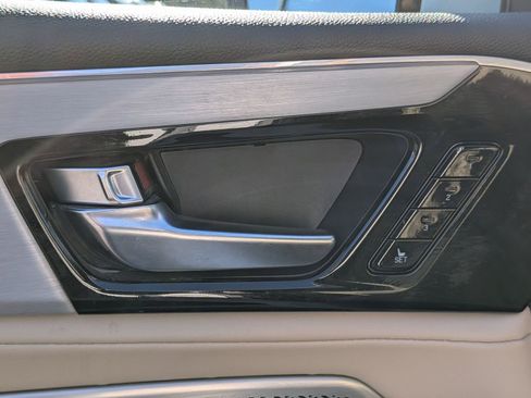 Used 2023 Acura MDX SH-AWD w/ Technology Package image 13