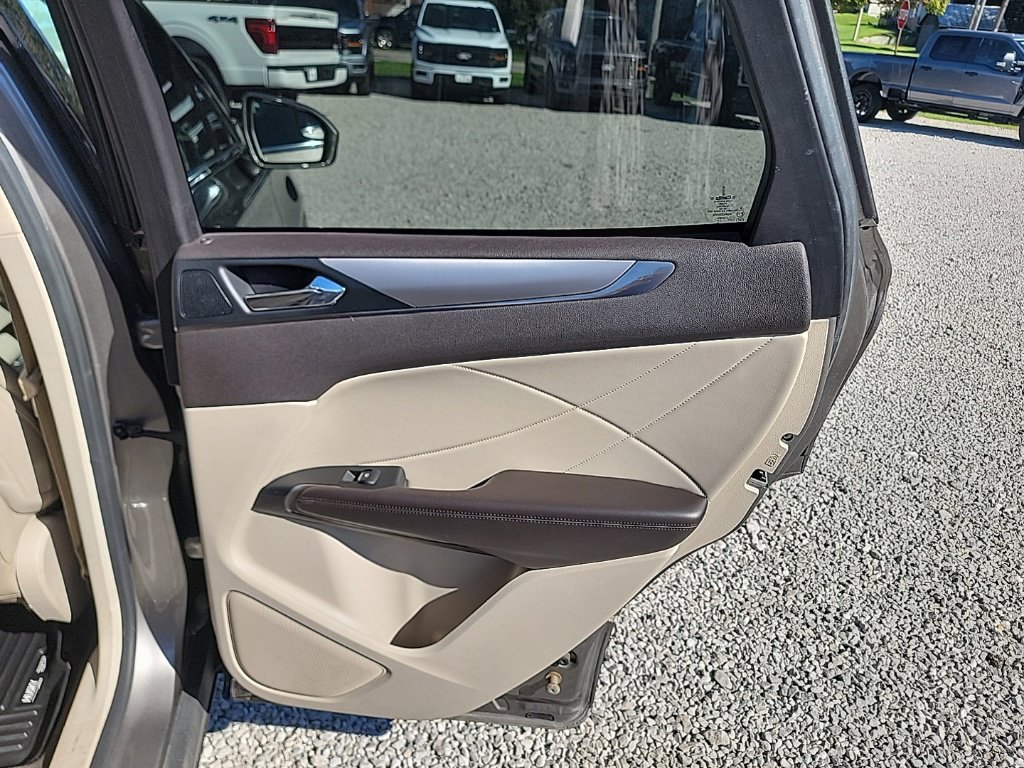 Used 2017 Lincoln MKC Premiere AWD/4WD image 14