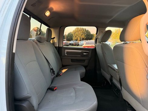 Used 2020 RAM 1500 Classic SLT image 16