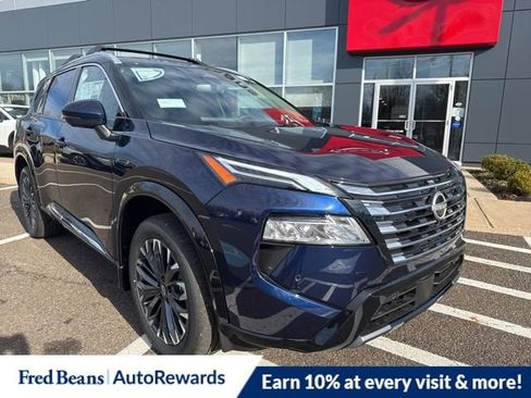 New 2026 Nissan Rogue Platinum w/ Platinum Premium Package image 2