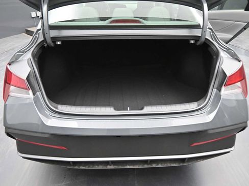 New 2026 Hyundai Elantra Sport FWD image 15