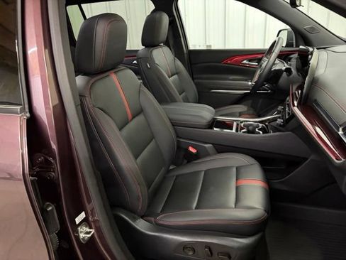Used 2024 Chevrolet Traverse RS AWD/4WD image 33