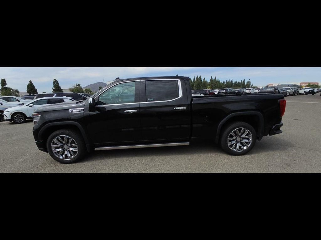 Used 2023 GMC Sierra 1500 Denali w/ Denali Reserve Package AWD/4WD image 6
