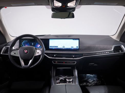 Certified 2024 BMW X7 xDrive40i w/ Parking Assistance Package image 10