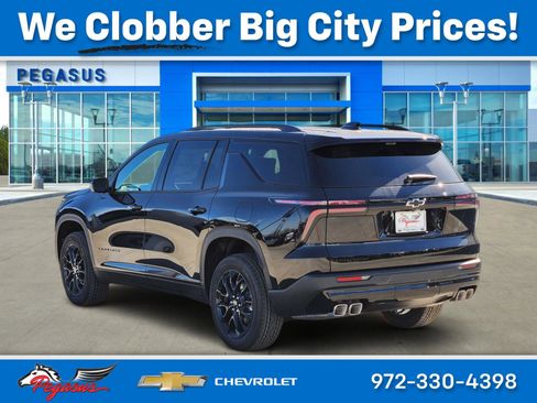 New 2026 Chevrolet Traverse LT w/ Midnight/Sport Edition image 5