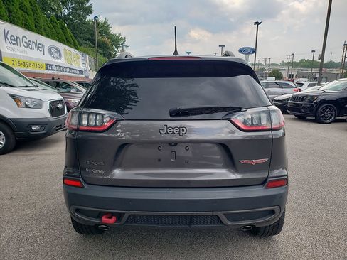 Used 2019 Jeep Cherokee Trailhawk AWD/4WD image 6