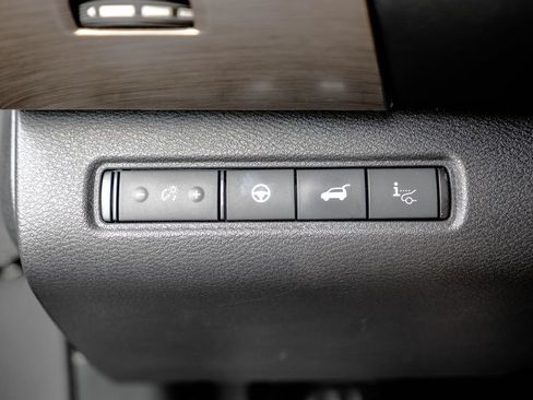 Used 2023 Nissan Pathfinder Platinum AWD/4WD image 19