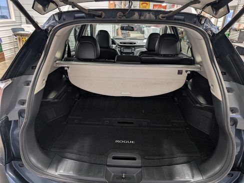 Used 2015 Nissan Rogue SL w/ SL Premium Package image 6