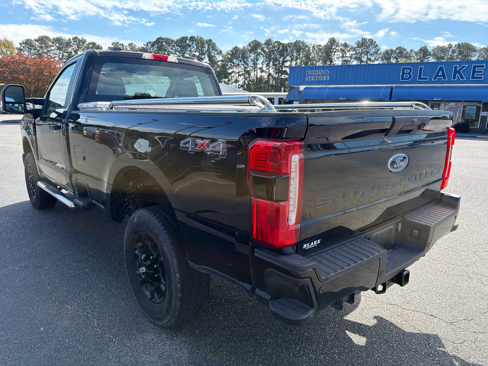 Used 2023 Ford F250 XL w/ STX Appearance Package AWD/4WD image 5