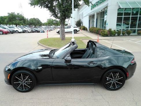 Used 2024 MAZDA MX-5 Miata RF Grand Touring RWD image 18