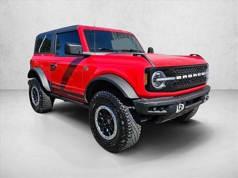 Used 2022 Ford Bronco Wildtrak image 3