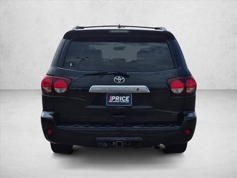 Used 2019 Toyota Sequoia Limited w/ Safety & Convenience Package RWD image 7