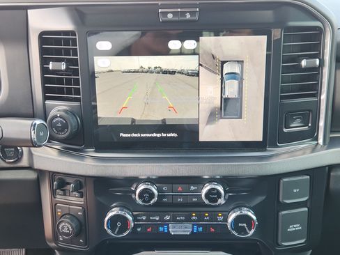 New 2026 Ford F250 Platinum w/ FX4 Off-Road Package AWD/4WD image 13