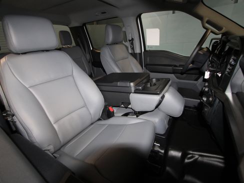 New 2025 Ford F150 XL w/ Equipment Group 103A High image 19