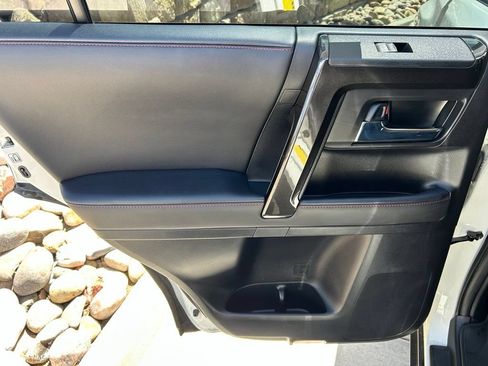 Used 2023 Toyota 4Runner TRD Off-Road Premium w/ Moonroof Package AWD/4WD image 27