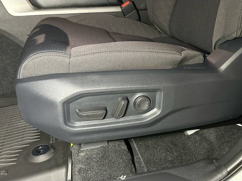 New 2026 Toyota Tundra SR5 AWD/4WD image 13
