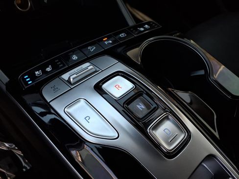 Used 2024 Hyundai Tucson Limited image 30