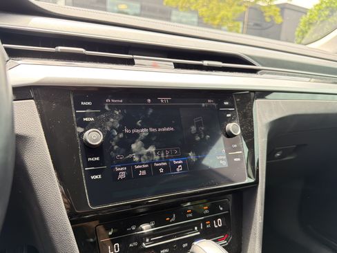 Used 2021 Volkswagen Arteon SE FWD image 18