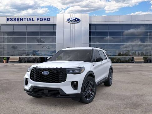 New 2026 Ford Explorer ST-Line w/ ST-Line Street Pack RWD image 2