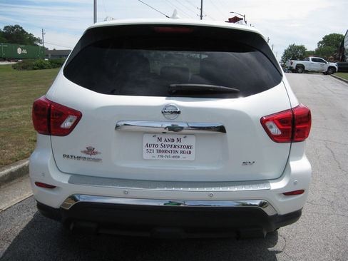 Used 2020 Nissan Pathfinder SV w/ Cargo Package FWD image 6