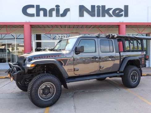 Used 2022 Jeep Gladiator Mojave w/ Cold Weather Group AWD/4WD image 1