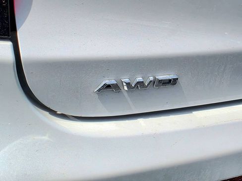 Used 2021 Cadillac XT6 Premium Luxury w/ Platinum Package AWD/4WD image 16