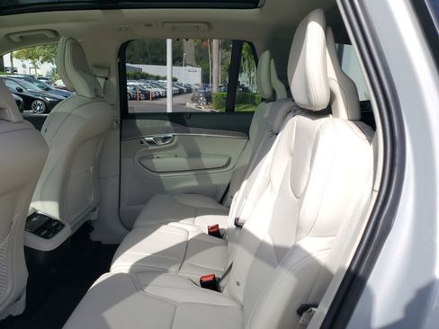 Certified 2024 Volvo XC90 B6 Ultimate w/ Protection Package Premier image 8