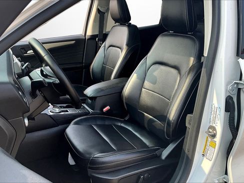 Used 2022 Ford Escape SEL w/ Technology Package image 16